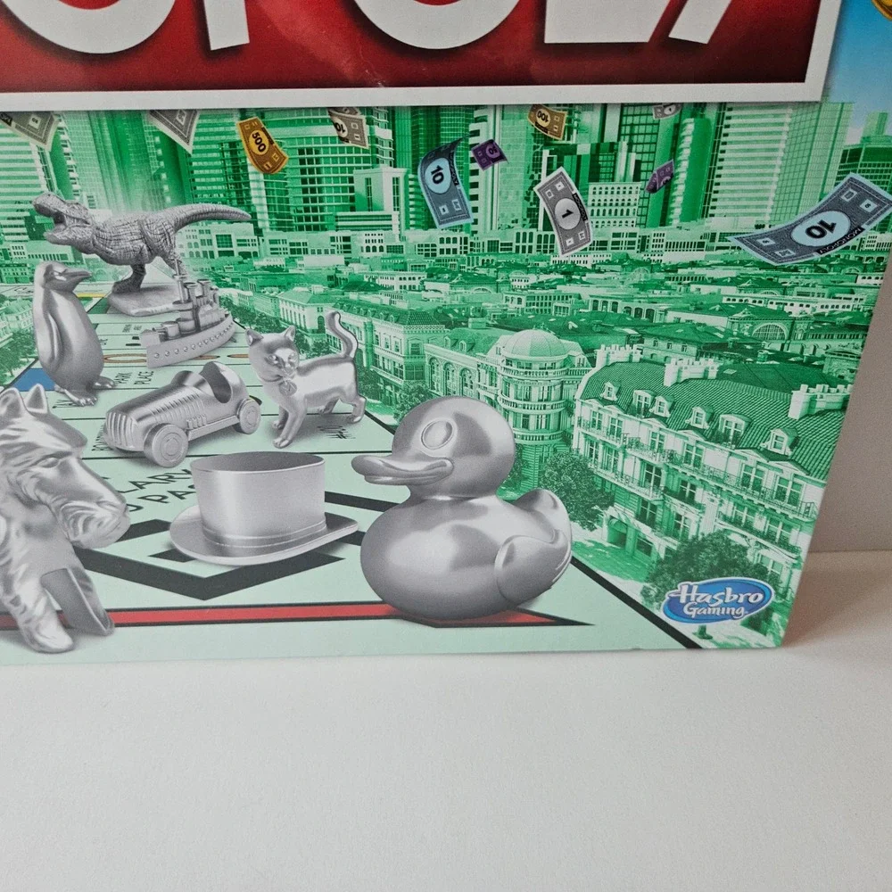 Monopoly Classic Board Game Hasbro - NEW Sealed